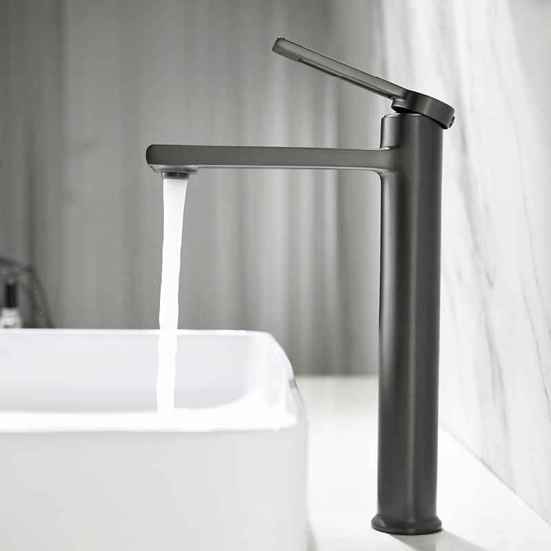 Toda la pistola de cobre, lavabo de baño simple y alto gris, grifo de agua fría y caliente, gabinete de baño, lavabo, grifo de una sola mano, hogar