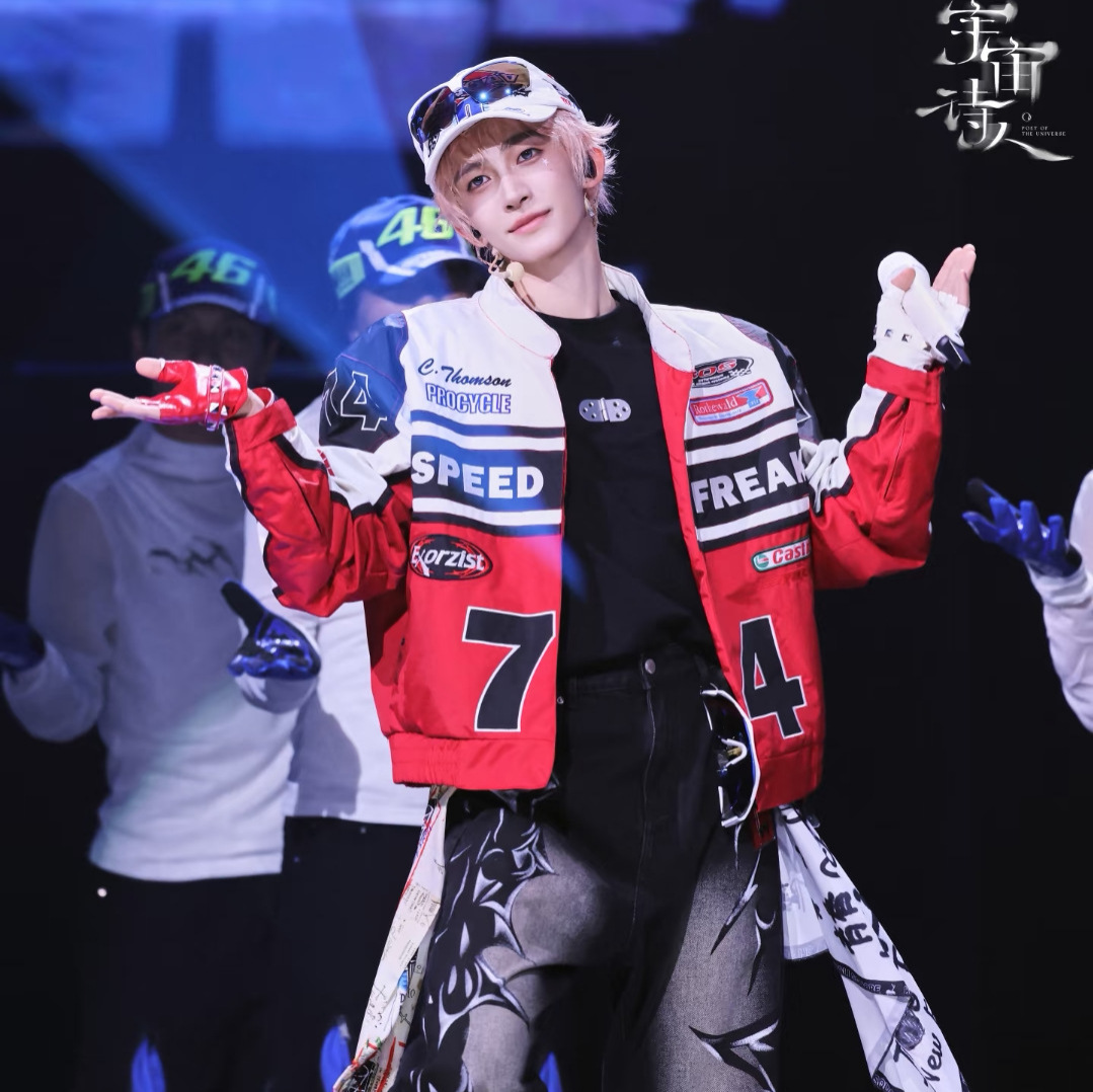 Hong Kong Style Street Embroidered Baseball Jacket for Men and Couples, New American Retro Motorcycle Jacket, Loose Fit Jacket Top