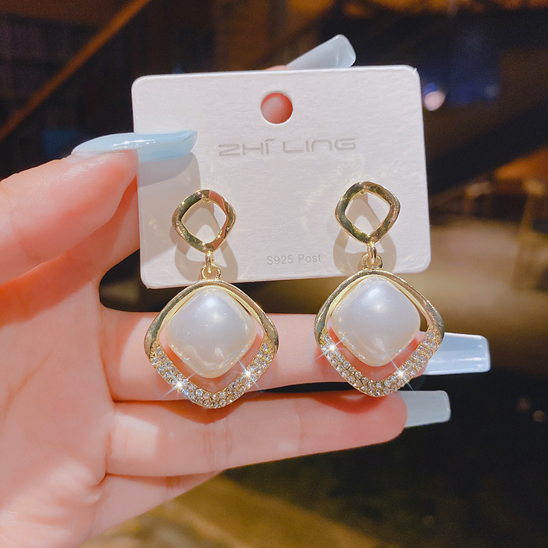 Women'S Gender Wholesale Jewelry 1 Pair Elegant Round Square Heart Shape Metal Artificial Rhinestones Artificial Pearls Drop Earrings