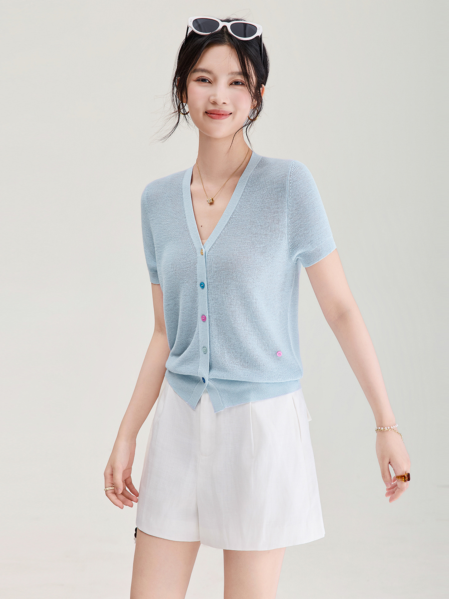 Áo cardigan nữ cổ V dệt kim sợi lanh siêu mịn, cúc màu, thoáng mát mùa hè — xanh lam