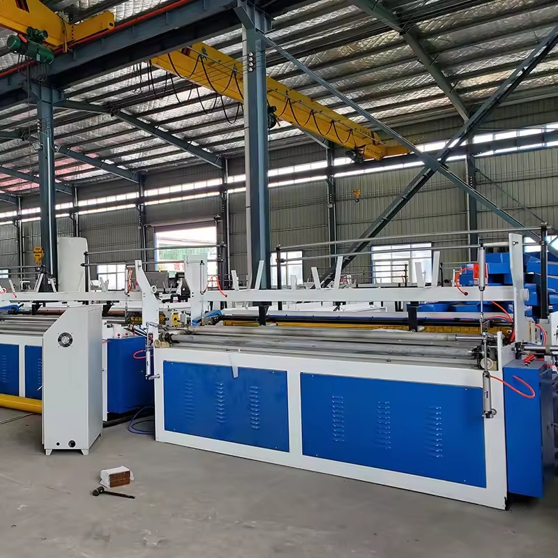 Equipo de bobinado de papel de alta eficiencia suministrado directamente por fábrica en línea de producción automática de papel higiénico