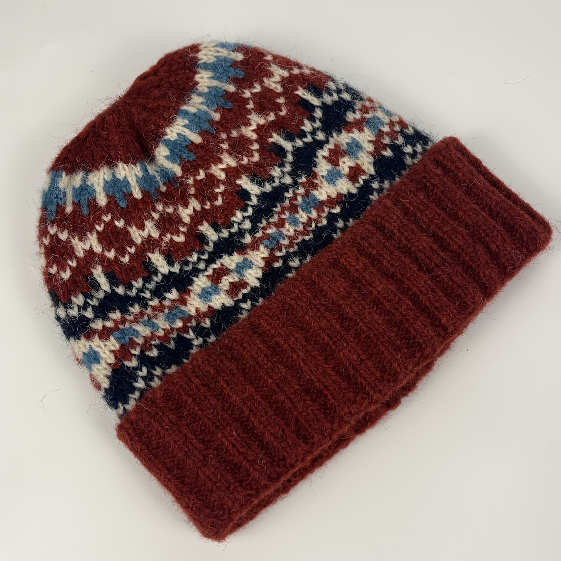 Face-slimming ear-protecting knitted hat, Korean and Japanese internet celebrity style, retro ethnic style, warm hat for autumn and winter, large head circumference wool hat