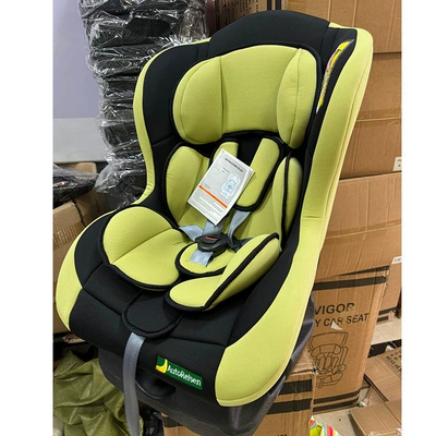 Exported to Europe Kidsren's Car Safety Car child safety seat - green-black