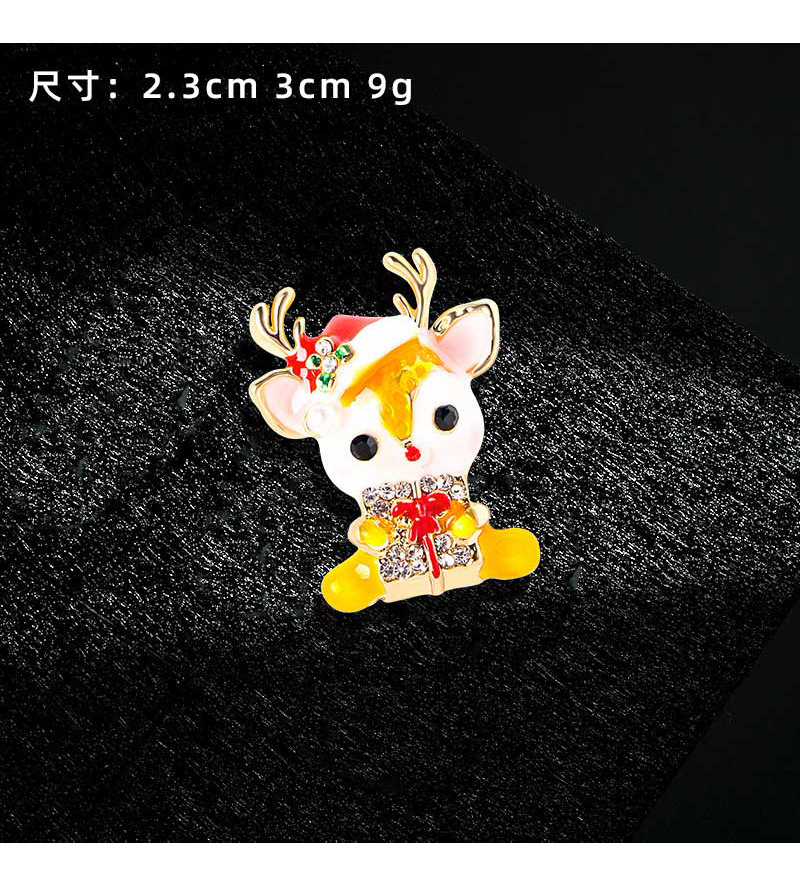 Christmas-Themed Joy Letter Brooch with Enamel Design, a Niche High-End Accessory That Pairs Well with Suits and Coats