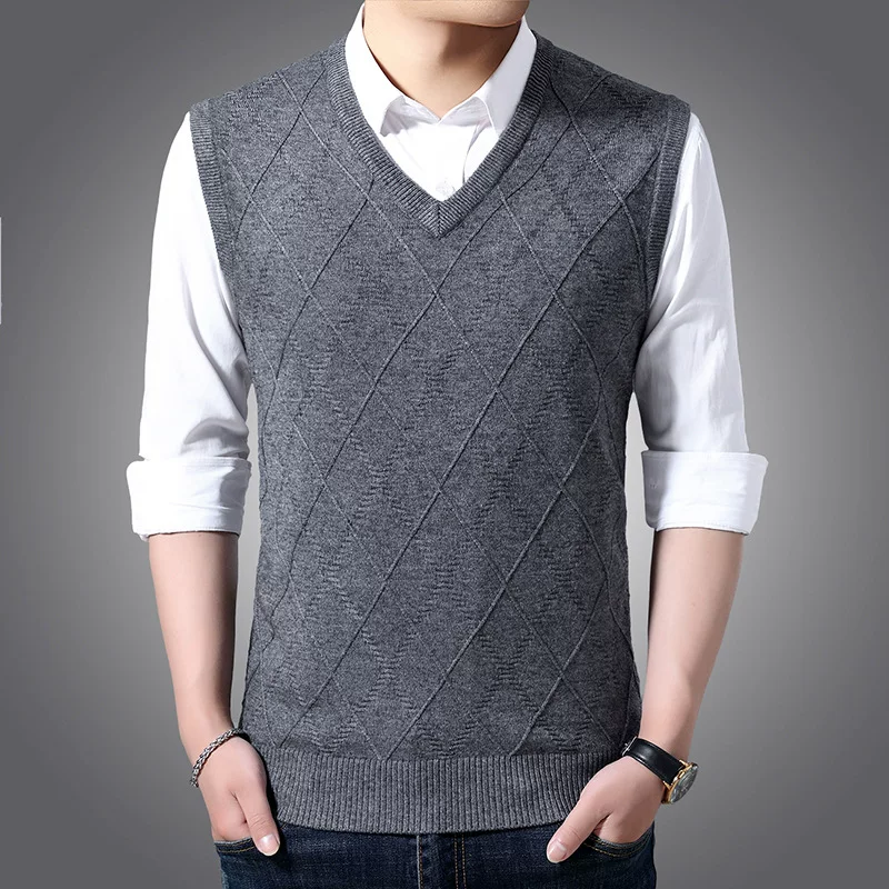 Woolen sweater, vest, knitted tank top, V-neckline, slim fit, increased thickness