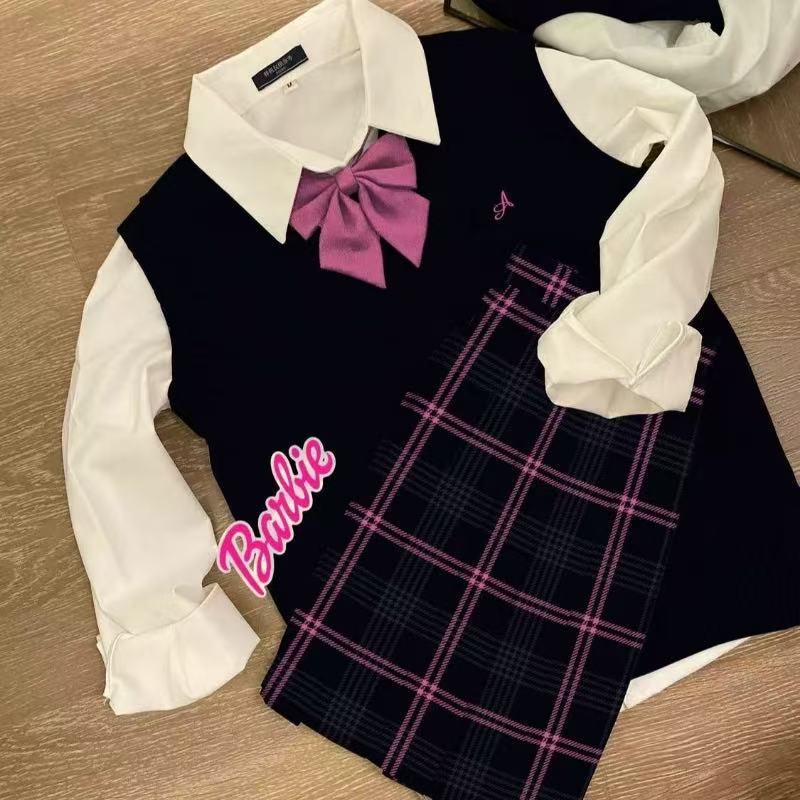 Деланси + галстук-бабочка в клетку розы + коробка-самолет