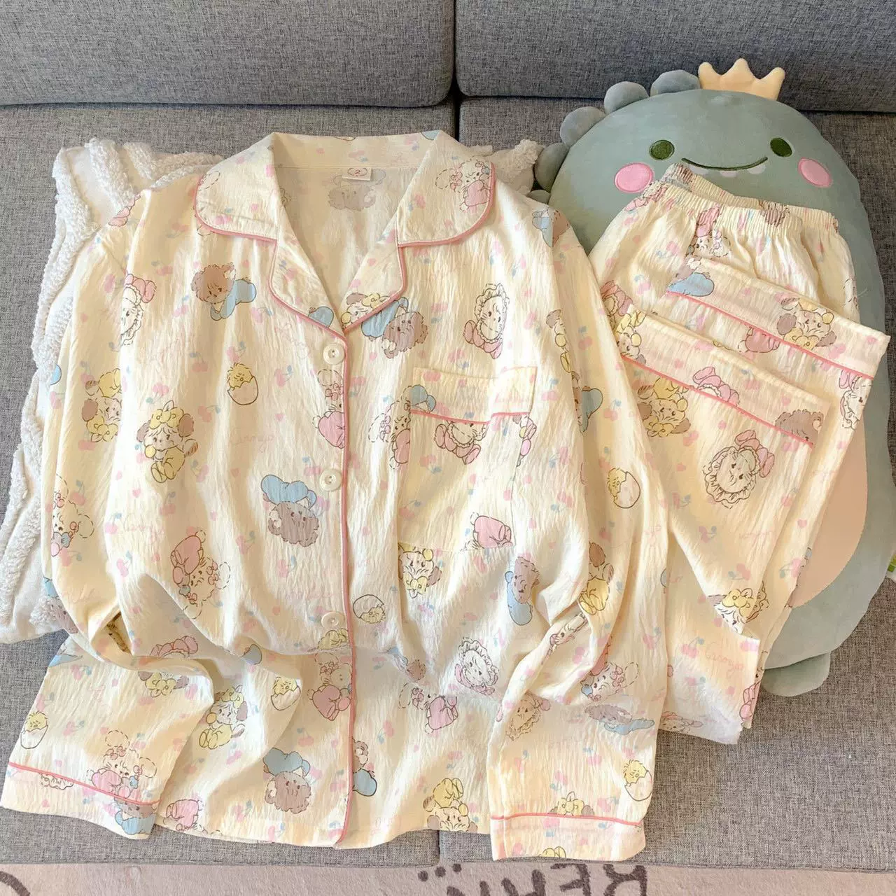 跨境实体睡衣女春秋云朵棉翻领开衫长袖长裤宽松甜美家居服套装