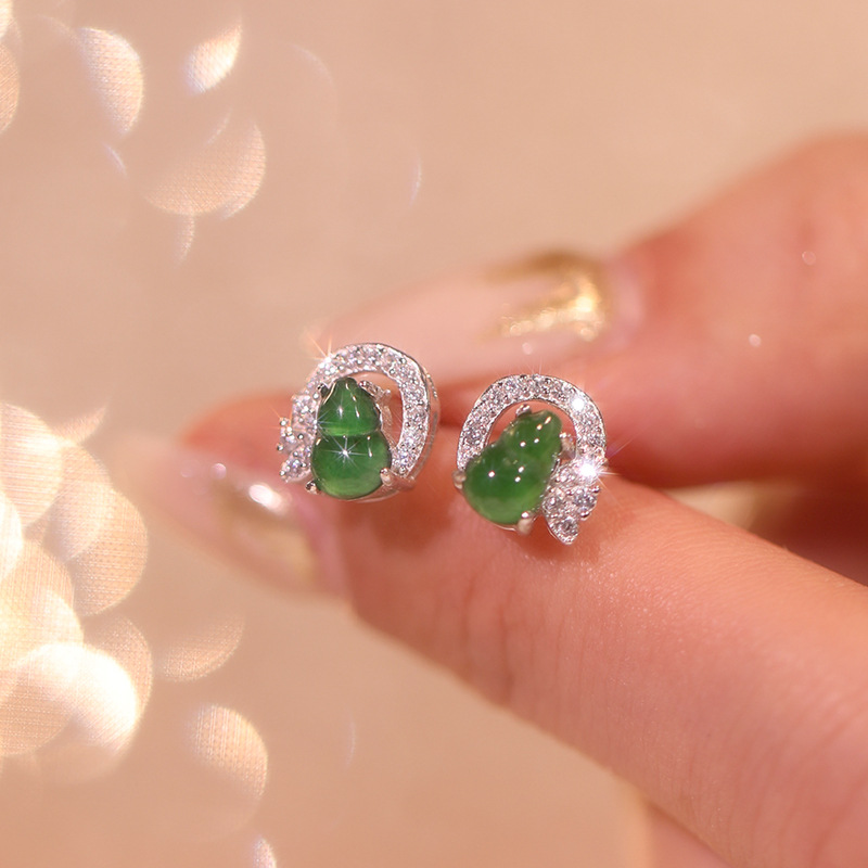Nuevo estilo retro chino Pendientes de calabaza Fulu plata esterlina s925 con incrustaciones de plata natural material peligroso jade de una pieza al por mayor