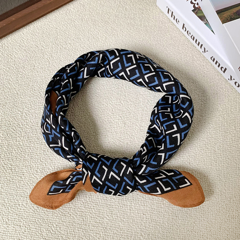 Bufandas de seda cuadrada alta sensación de 2025 nuevo estilo coreano pequeño bufandas de cuello bufandas de cuello bufandas de seda al por mayor