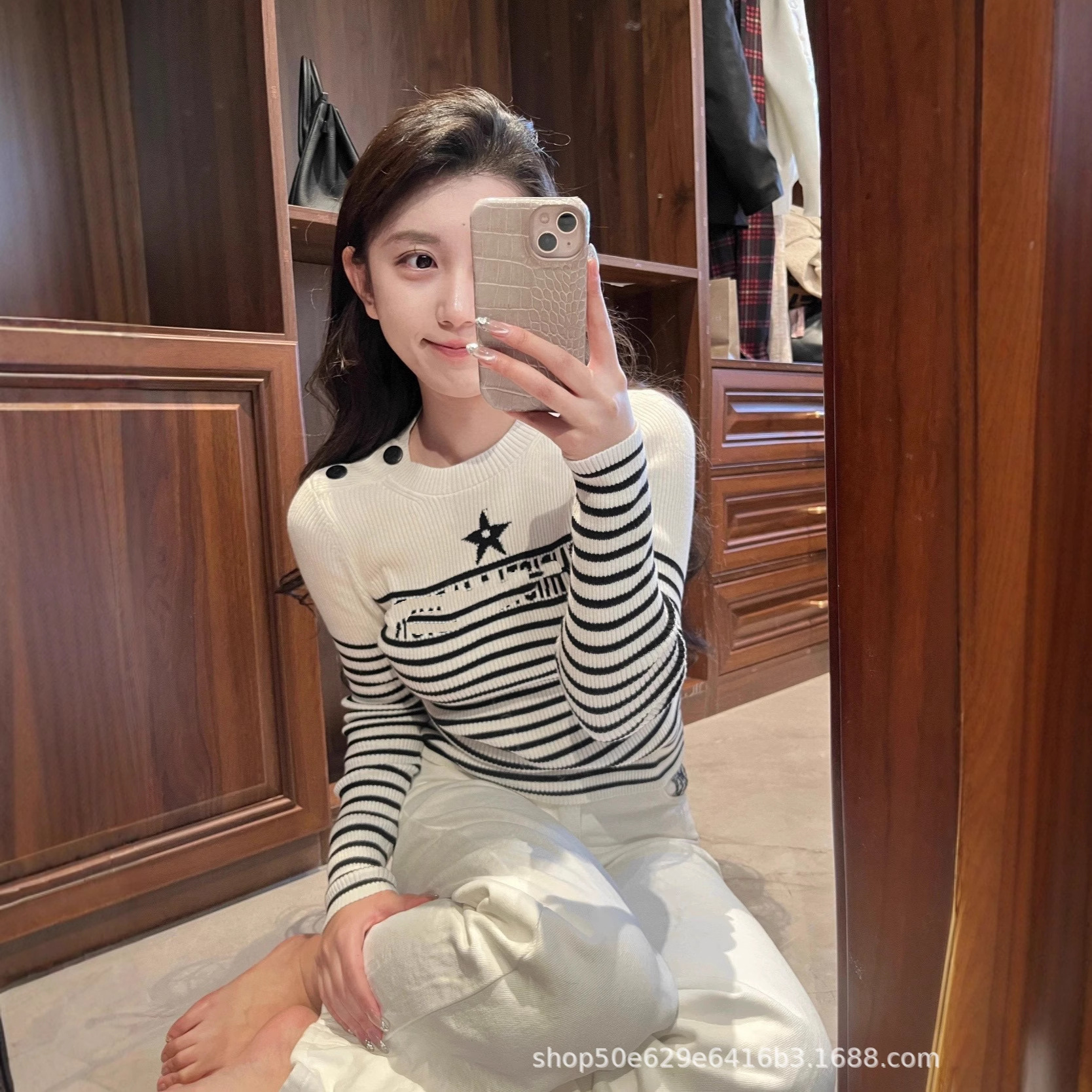 Nanyou D Brand Five-Pointed Star Letter Logo Jacquard Round Neck Versatile Striped Long-Sleeve Knit Sweater for Women in Chanel Style