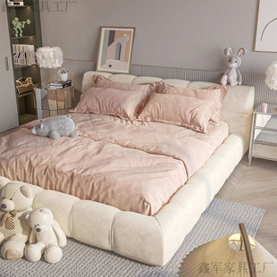 Modern Simple Nordic Style Light Luxury Ins Cream Style Puff Bed for Double Internet Popular Master Bedroom Big Bed Fabric Soft Bag Bed