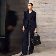 �ﶬ�߼��в��{ɫ�R�����b�IŮѝ���b�@�ݚ��|�̄����b������OL