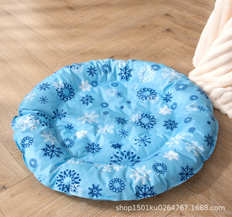 시원한 눈송이 둥근 얼음 둥지