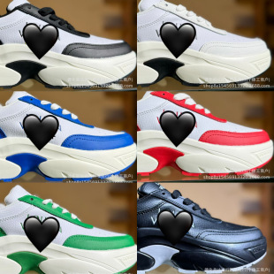 ����ЬTrainer Sneak  Er�͎��ϵ�Ь������߷�����ĥ���e�\��Ь