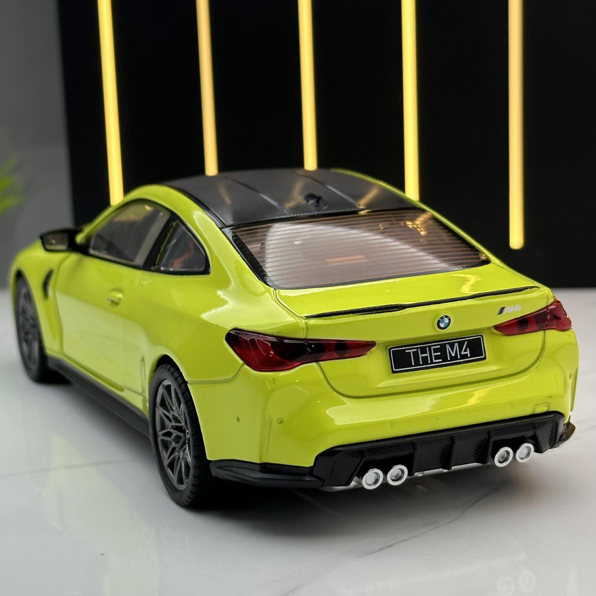 Modelo de coche de aleación caipo 1:23 BMW M4 coche deportivo con sonido y luz deslizante coche de juguete modelo de música colección de decoración