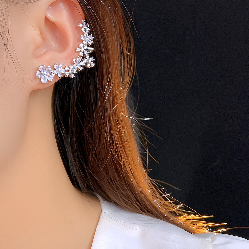 7g Weight Zircon Inlay Material Ear Cuffs Classification 1 Piece Quantity Holiday Occasion Copper Material Flower Pattern Spring&Summer Season Women's Gender Inlay Design Vacation, Classic Style Style 1 Piece Vacation Classic Style Flower Inlay Copper Zircon Ear Cuffs 9