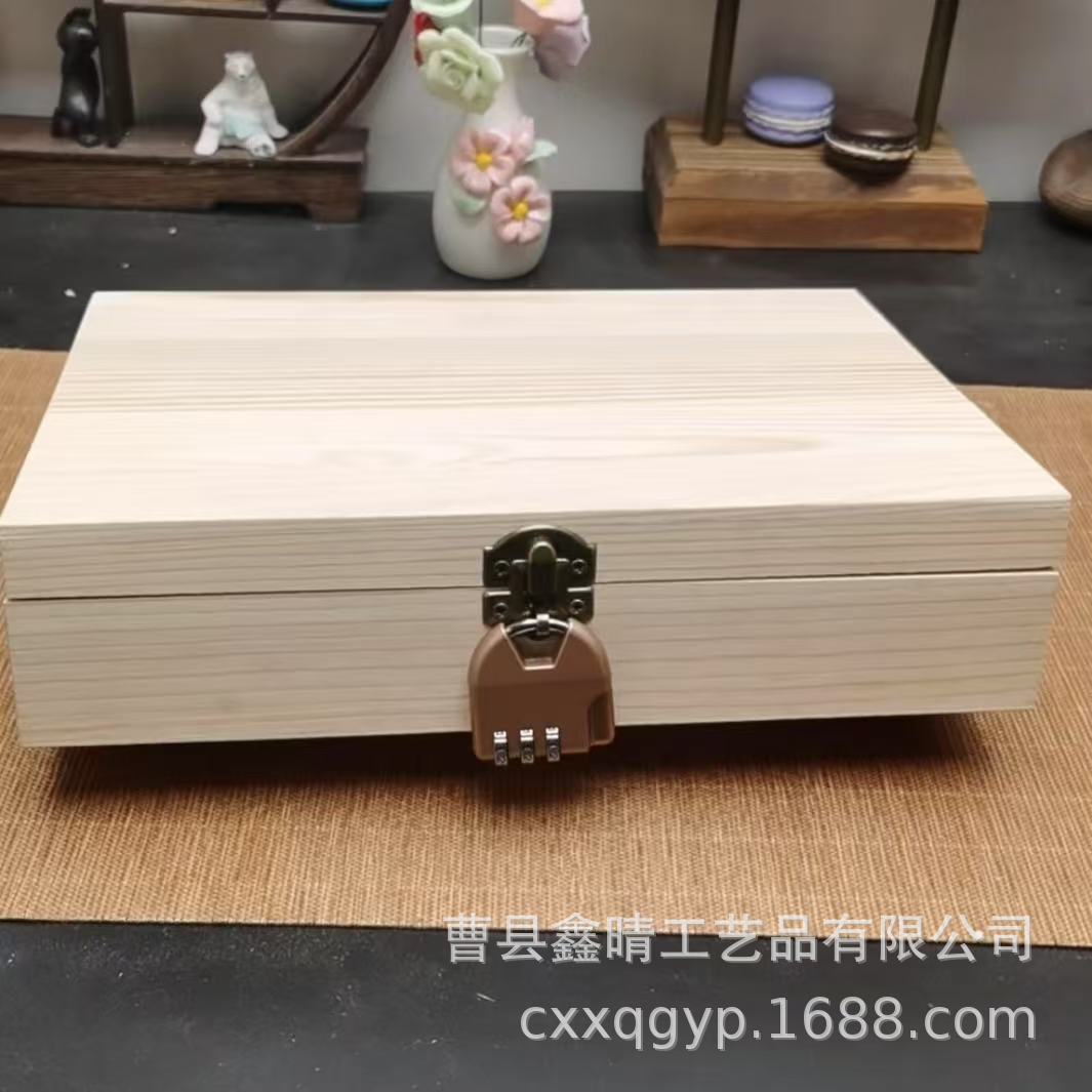 Nuevo producto transfronterizo Bloqueo de contraseña Caja de madera Caja de almacenamiento de madera con tapa cuadrada para el hogar Caja ciega de contraseña de madera maciza simple