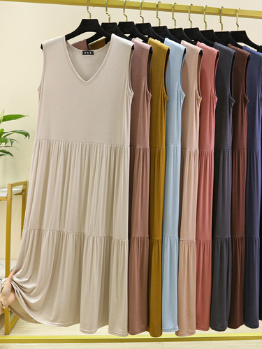 Summer thin modal V-neck dress for plus-size women, featuring a cake-like skirt, sleeveless backless top, and long inner skirt.