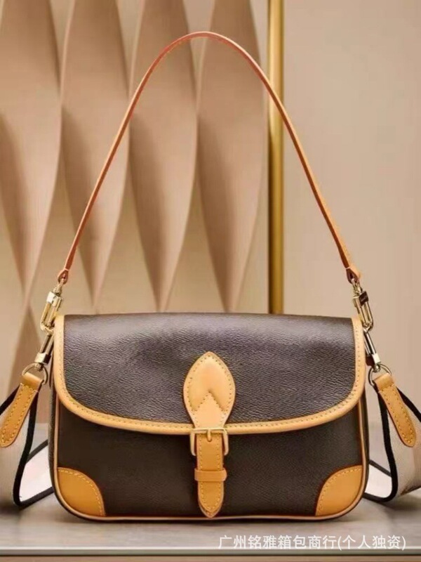High-End Version of Lujia Presbyopic Diane Baguette Bag Single Shoulder Crossbody Messenger Bag Luxury Brand Bag
