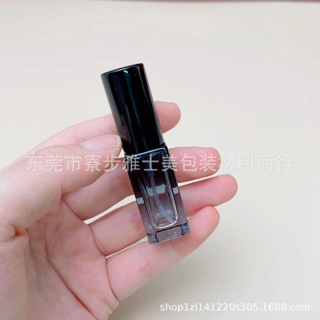 Muestra de perfume sub-botella de alta gama botella de aerosol portátil 10ml de vidrio avanzado sub-contenedor 5ml mini botella vacía