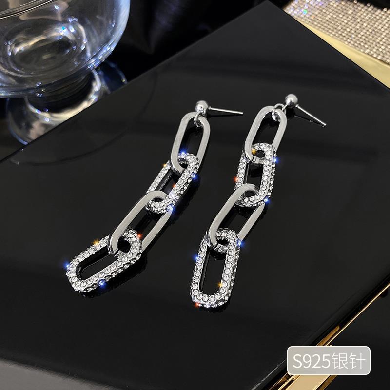 Cadena de chica caliente europea y americana, collar grueso, exageración femenina, hip-hop, diseño de nicho, clavícula, cadena de suéter de alta gama de lujo ligero