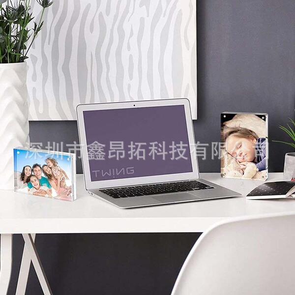 Acrylic magnetic double-sided table photo frame