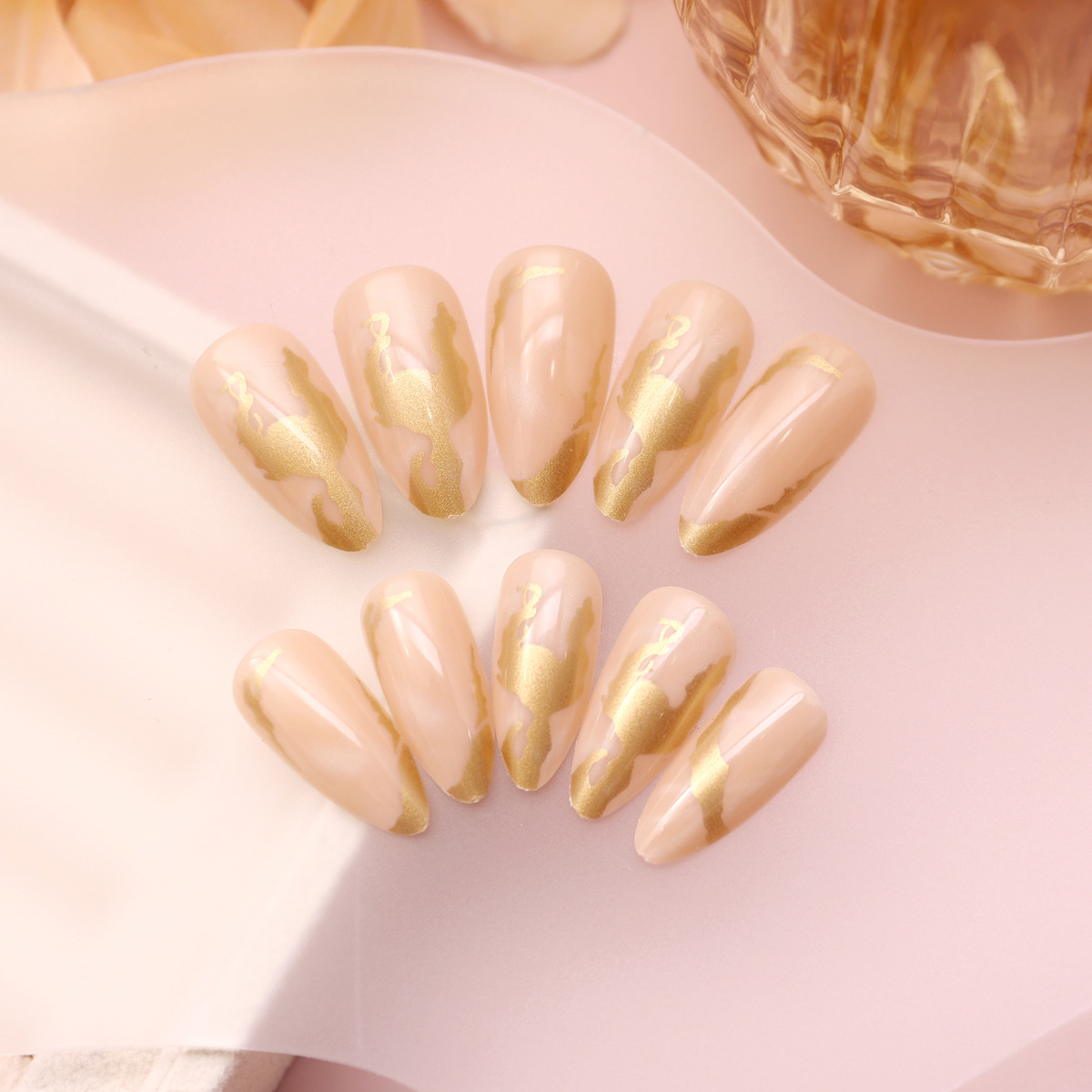 Uña de almendra desmontable negra borde francés minimalista moda manicura falsa parche de uñas al por mayor