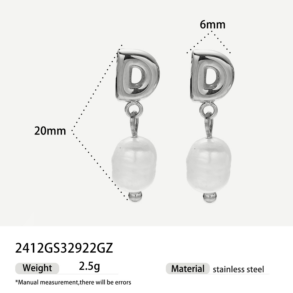 Alta europa y americana de acero inoxidable pendientes de perlas de alta calidad nicho simple joyería de acero de titanio letras pendientes de oro y plata mujeres