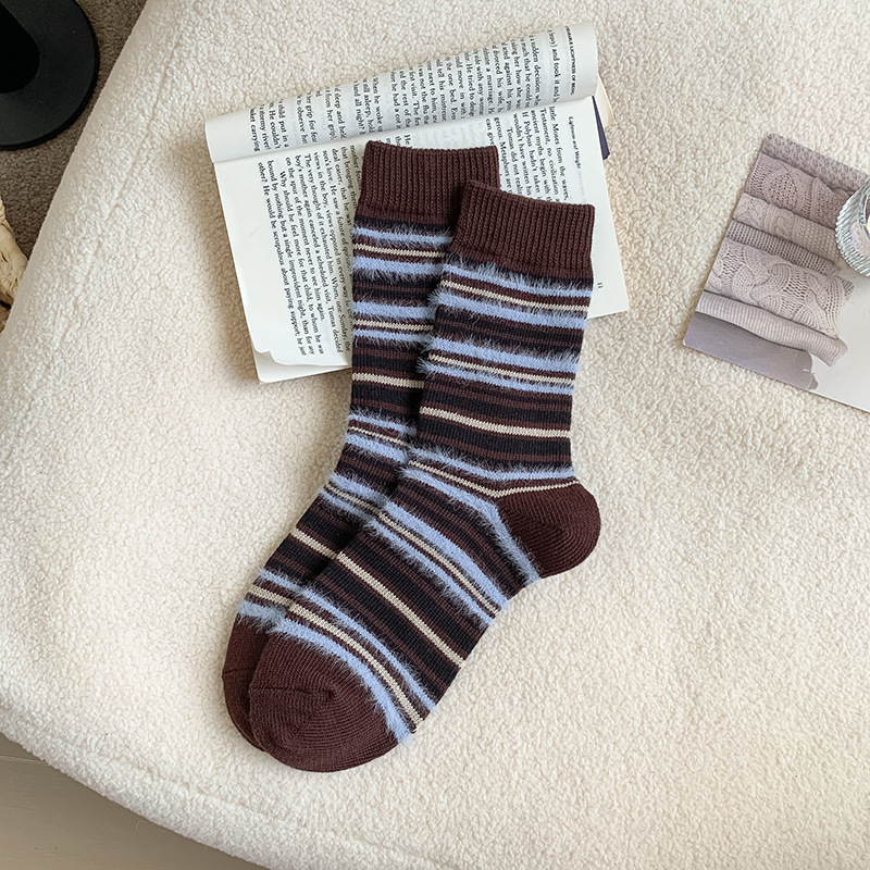 Calcetines de tendencia de invierno para mujeres calcetines estriadas de Dongdamen para mujeres calcetines de invierno y calcetines de pila para mujeres