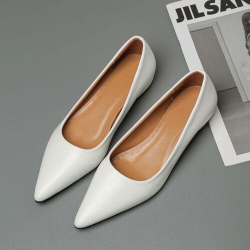 Soft-sole professional black flat shoes for women with pointed points and shallow mouth, comfortable and non-tiring New spring work single-layer shoes