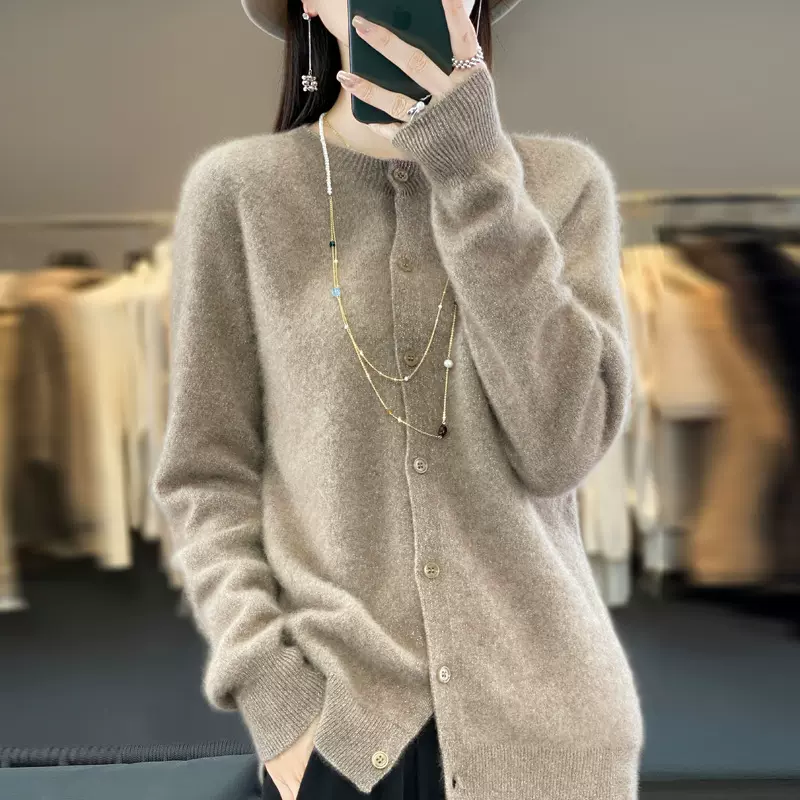 秋冬新款一线成衣无缝针织羊毛开衫女士圆领外套宽松显瘦外搭上衣