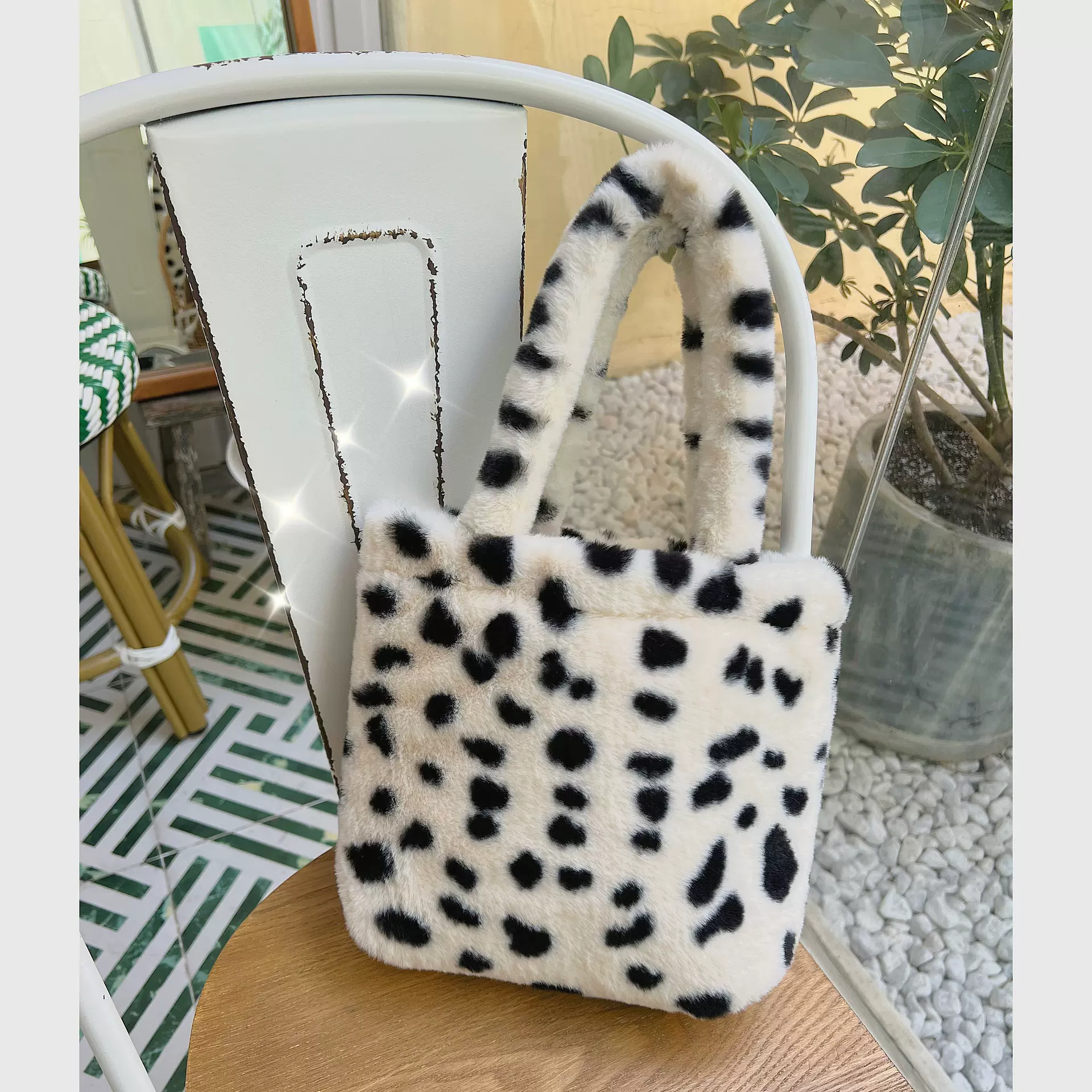 秋冬手提毛绒包包女小众设计甜酷冬季毛毛手拎包韩版奶牛纹收纳包