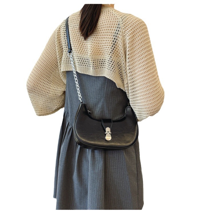 Bolsos de diseño de nicho de lujo ligero de alto nivel para mujeres 2024 nuevo temperamento de moda versátil bolso de hombro de una sola vez bolso de media luna