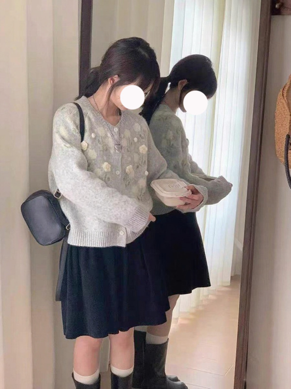 立体花朵温柔风设计感针织开衫2025秋冬新款甜美宽松毛衣外套女潮|undefined