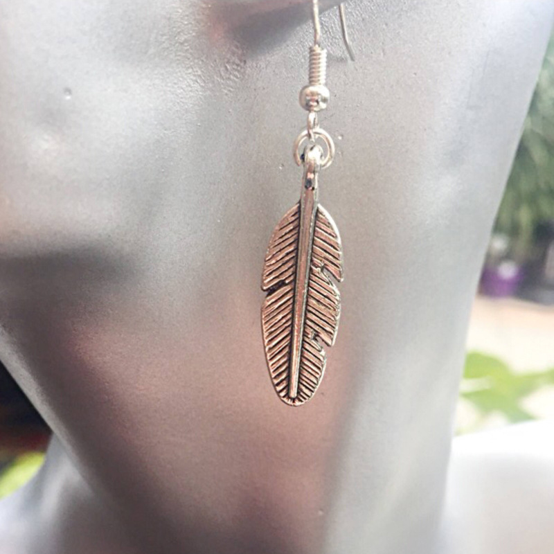 European and American Cross-border Jewelry Simple Retro Alloy Leaf Earrings Mori Leaf Ear Hook Women's Pendant Earrings