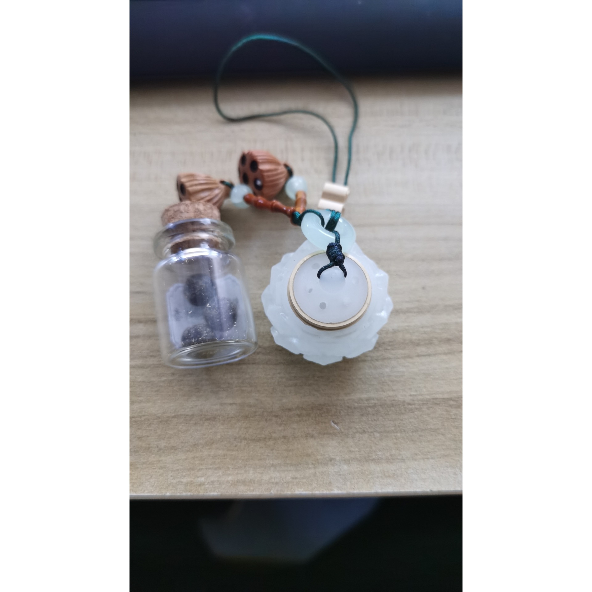 로터스 향 펜던트 세 가지 향기로운 약 (맛 무작위 또는 준비