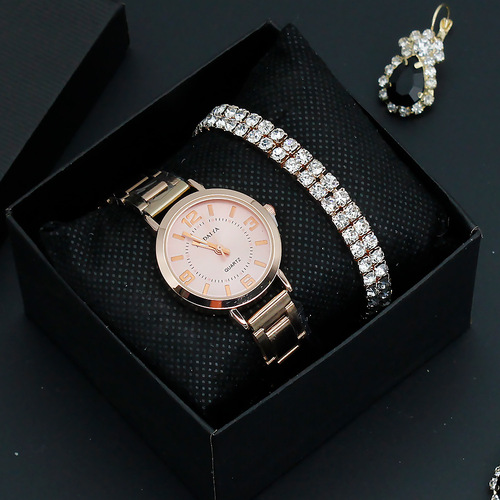New Internet celebrity live broadcast watch women's fashion suit two-piece women's watch wholesale wrist watches
