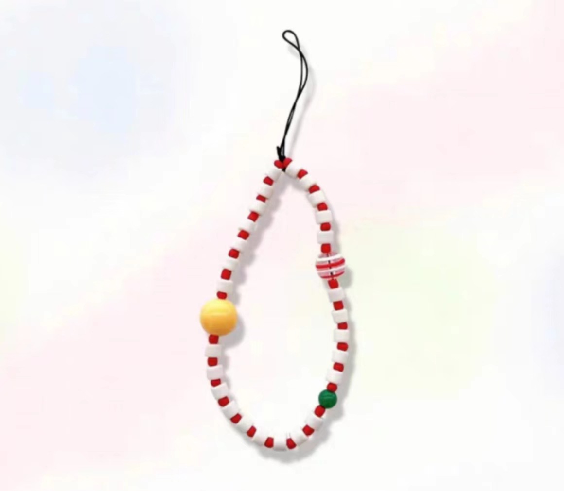 Cuentas amarillas cadena roja y blanca
