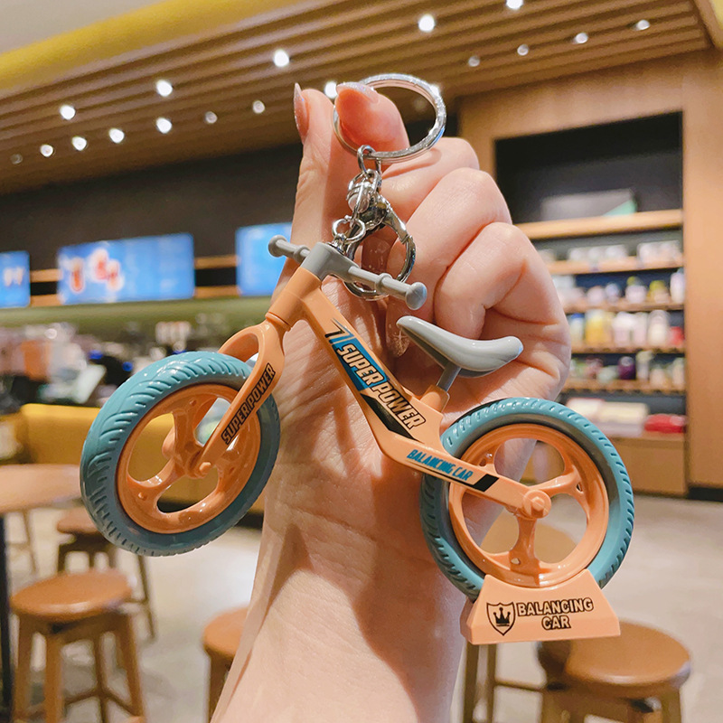 Modern Style Bicycle Alloy Plastic Unisex Bag Pendant Keychain display picture 5