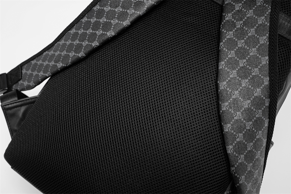 Sac à dos pour ordinateur portable pour homme avec broderie originale - Sac de travail antivol de grande capacité et résistant à l'eau, sac d'ordinateur durable de 15 pouces, style de voyage unisexe 2025_voghion.com