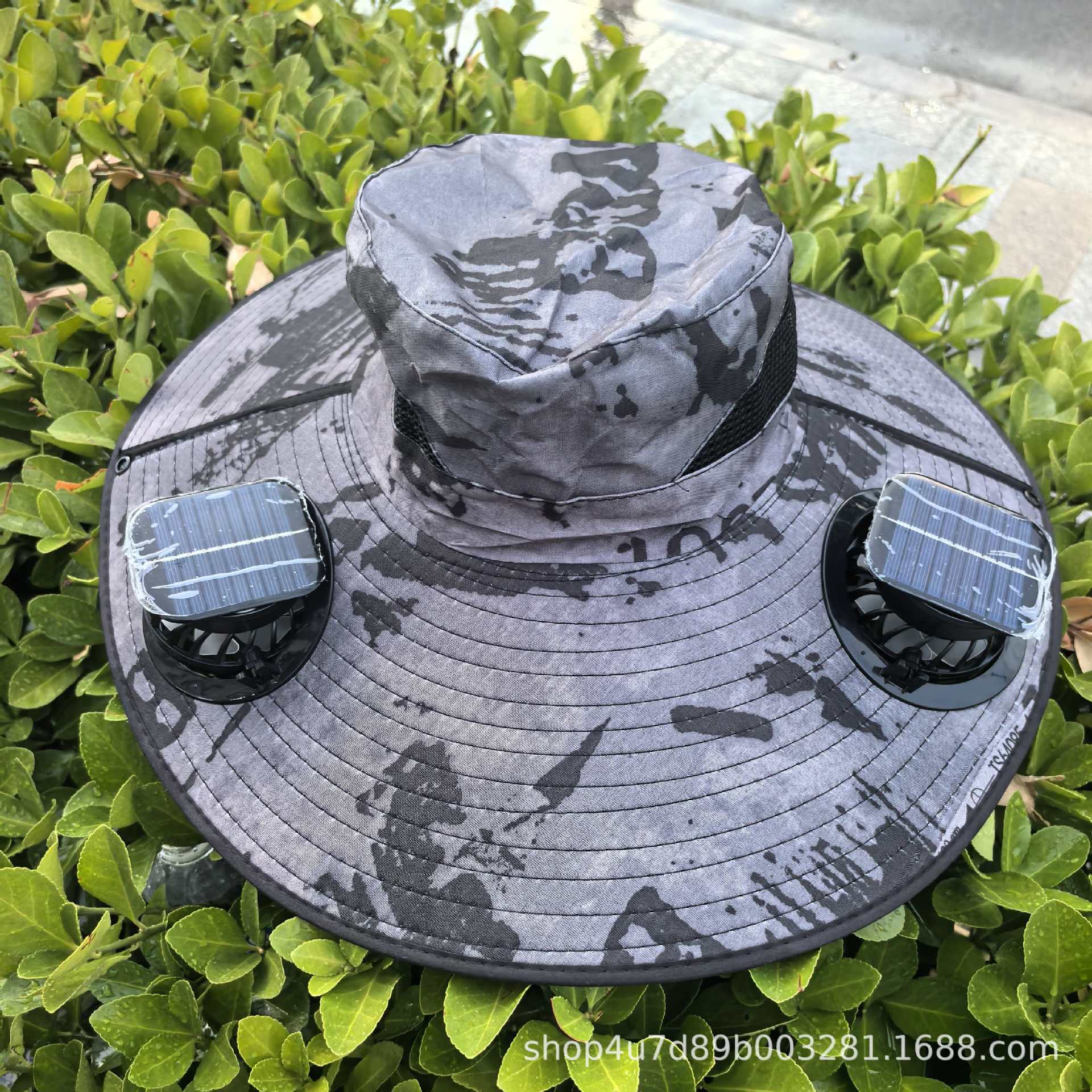 [스퀘어 솔라] 카무플라주 다크 그레이 [듀얼 팬] (태양광 + USB 충전/듀얼 드라이브/강력한 배터리 수명)