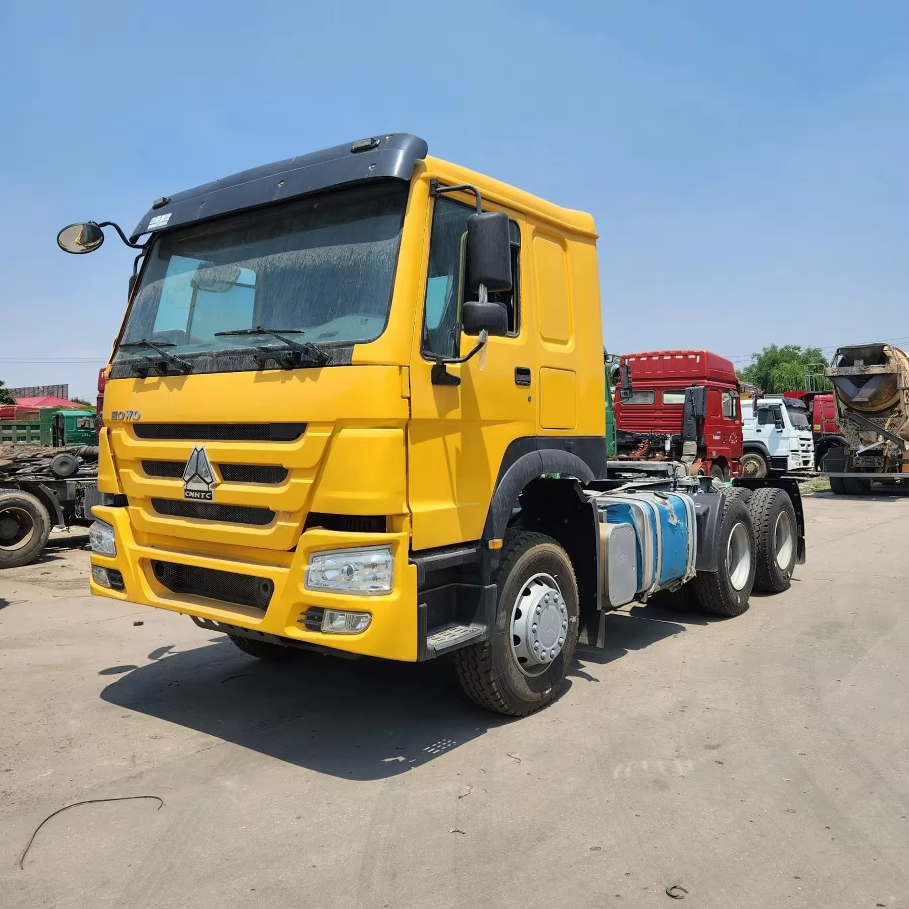 Sinotruk Howo 400-Horsepower Tractor Truck, Semi-Trailer Tractor Head, Heavy Truck Head, 6X4 Tractor Trailer Head