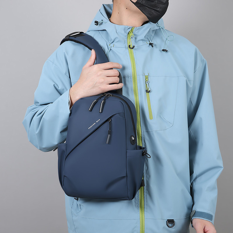 Nuevo bolso de pecho de hombre de gran capacidad, película de cuero PU, bolso de hombro casual multifuncional, bolso deportivo de bicicleta al aire libre.