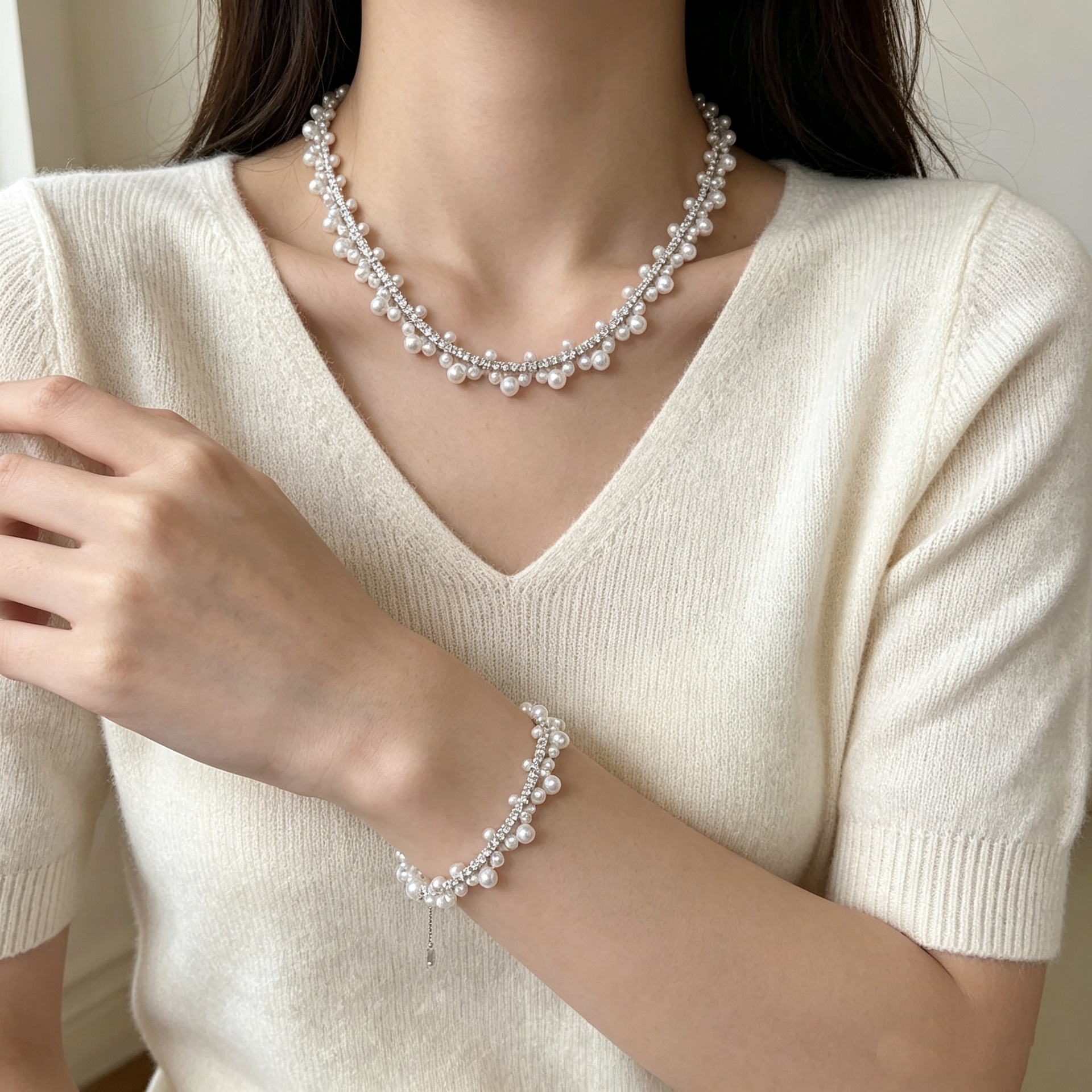 Exquisitely woven fairy-like sparkling diamond lace natural freshwater pearl necklace and bracelet luxury two-piece set supplied by manufacturer