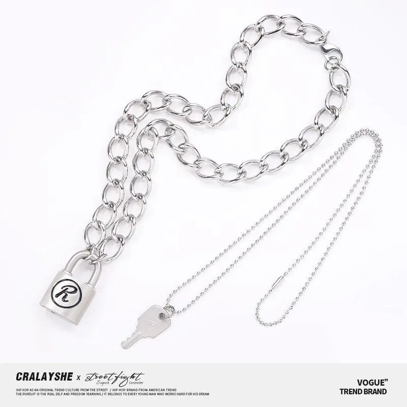 2023 New Sid Nanjing Lock Necklace Punk R Lock NANApunk Lotus Dress Chain Men's Niche Design Sense Pendant