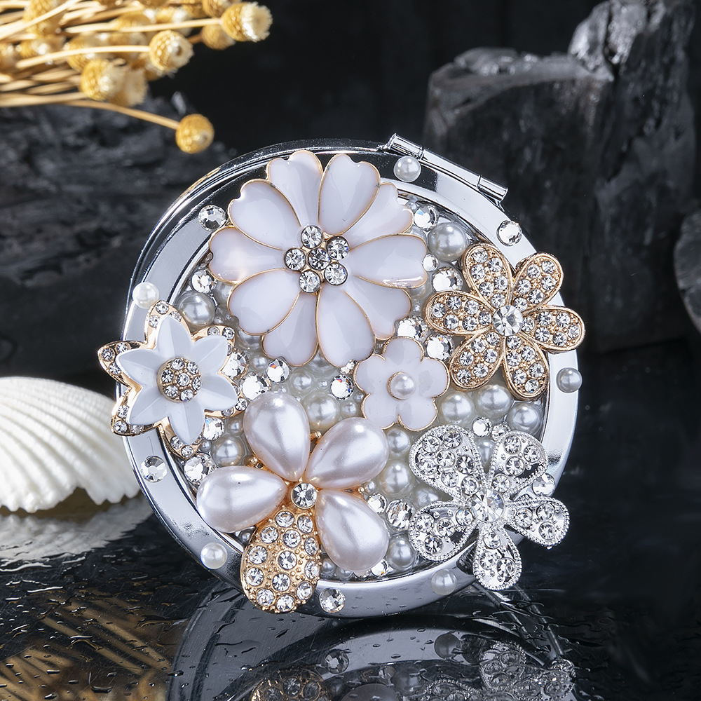 跨境 精美迷你小镜子雏菊花朵折叠便携随身放大化妆镜小礼品批发