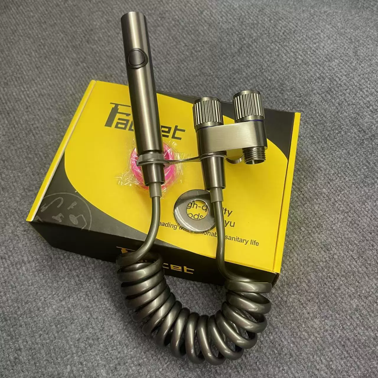 Набор для унитаза из нержавеющей стали, ванная комната, один вход и два выхода, угловой клапан двойного назначения, смеситель, бытовой распылитель для унитаза под давлением