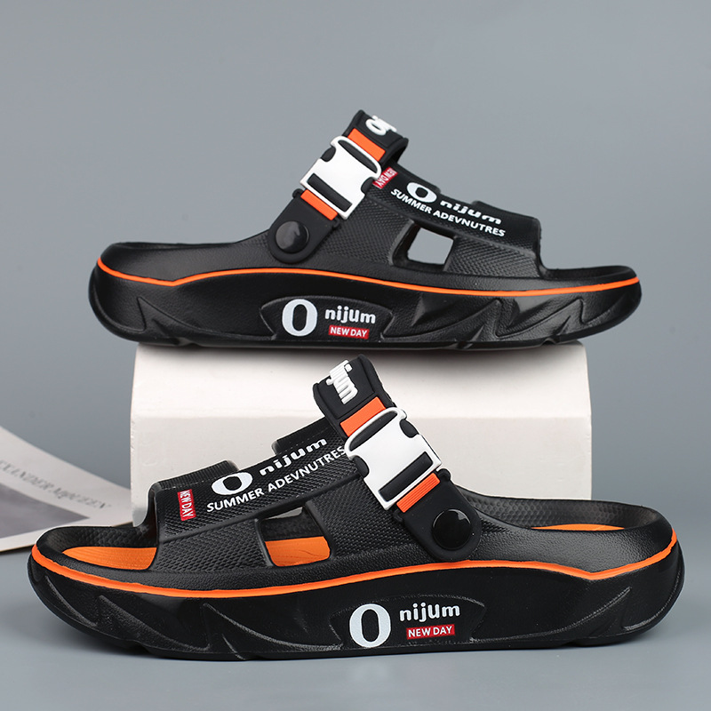 Nuevas sandalias y zapatillas para hombre 2025 verano suela gruesa hogar antideslizante, resistente al desgaste, desodorante, zapatillas de playa de moda transfronteriza