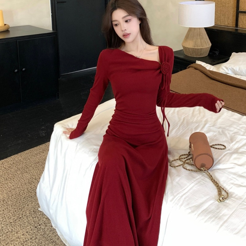 Stunning Autumn and Winter Cool Rich Daughter Outfit Elegant Christmas New Year Red Dress Slimming Base Long Dress