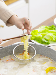 GJU8批發火鍋專用漏勺不鏽鋼瀝勺燙豬腦粉絲漏過濾網帶篩掛鈎撈勺